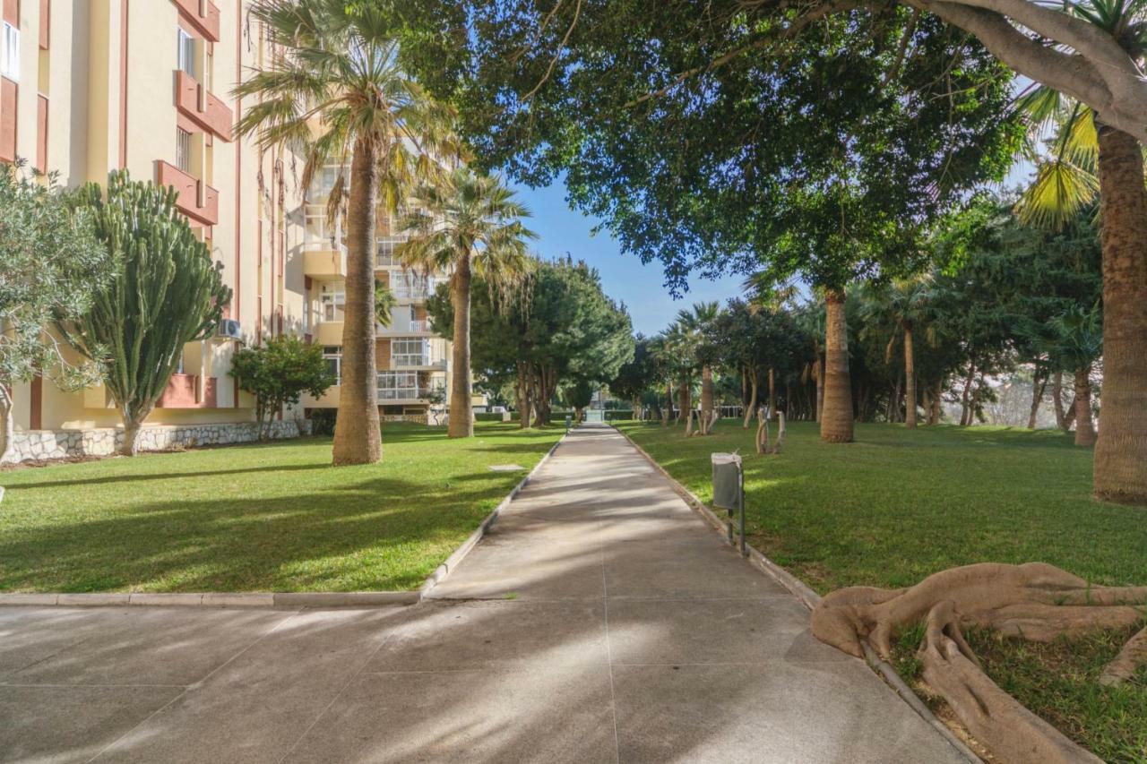 Sea View Apartment Benalmádena Dış mekan fotoğraf